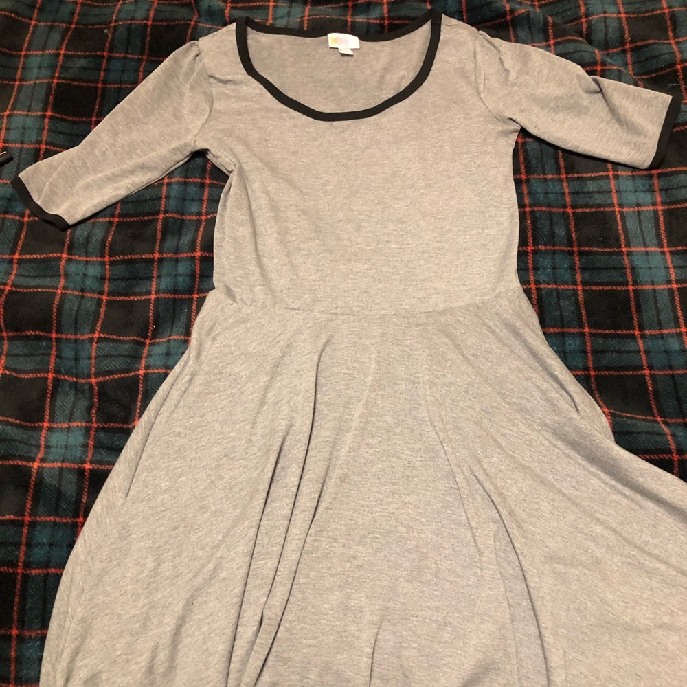 LuLaRoe Nicole Size M